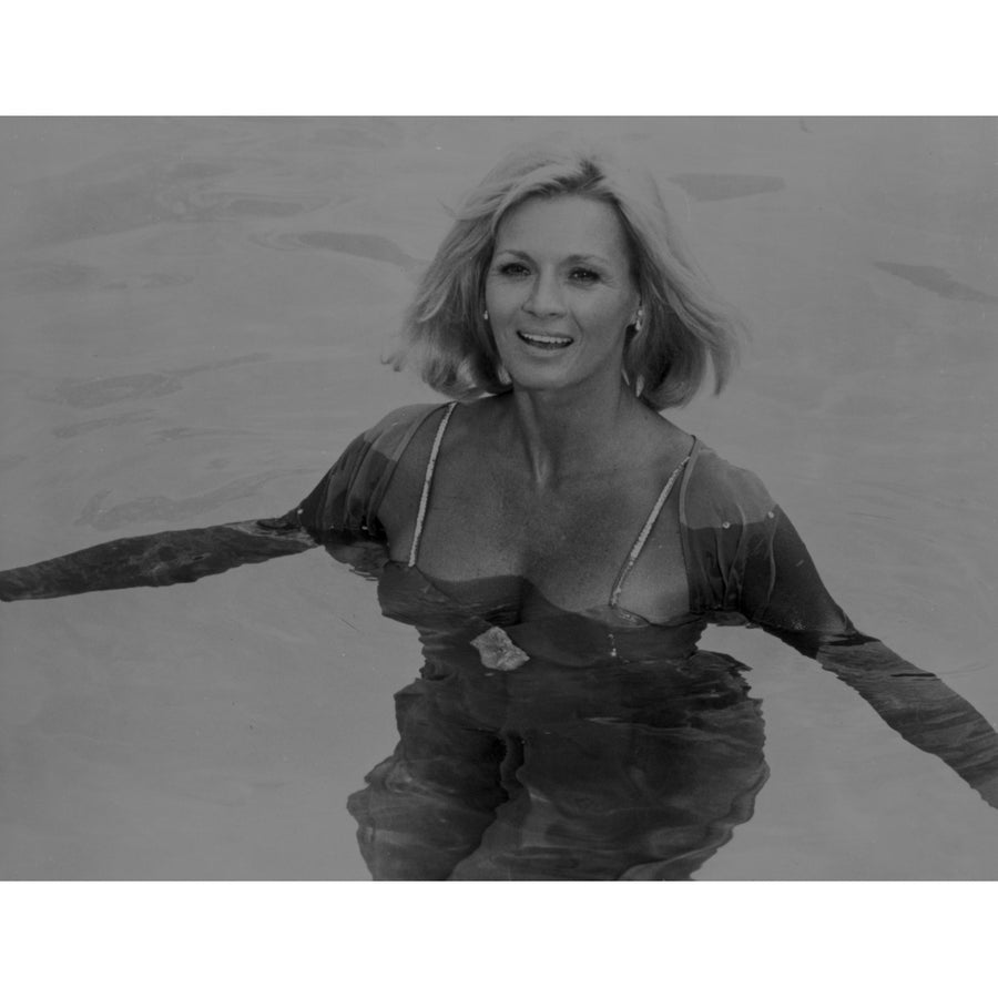 Angie Dickinson Swimming Black and White Photo Print Image 1