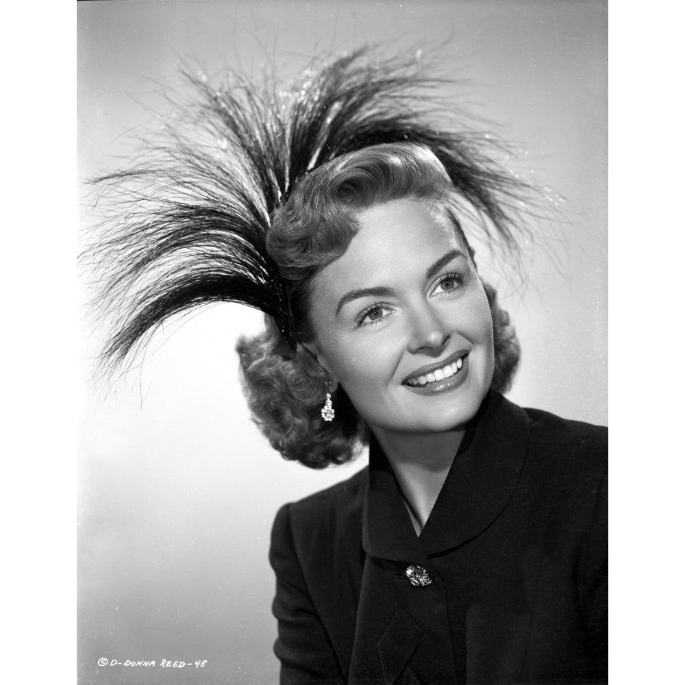 Donna Reed smiling in Black and White Photo Print Image 1