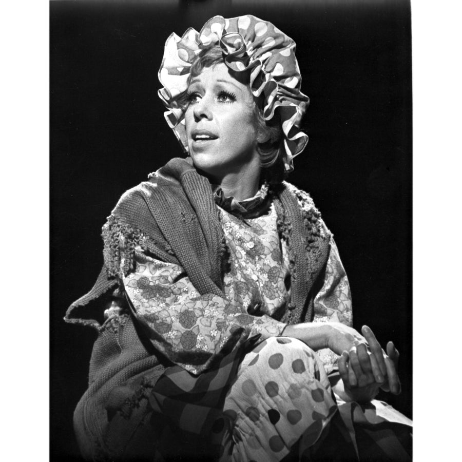 Carol Burnett wearing a Printed Long Sleeve with Knitted Cloth - Television still from Make Em Laugh: The Funny Business Image 1