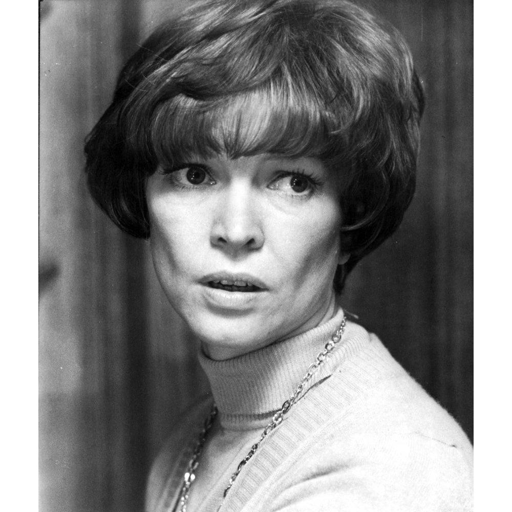 Ellen Burstyn Portrait in Classic with Necklace Photo Print Image 1