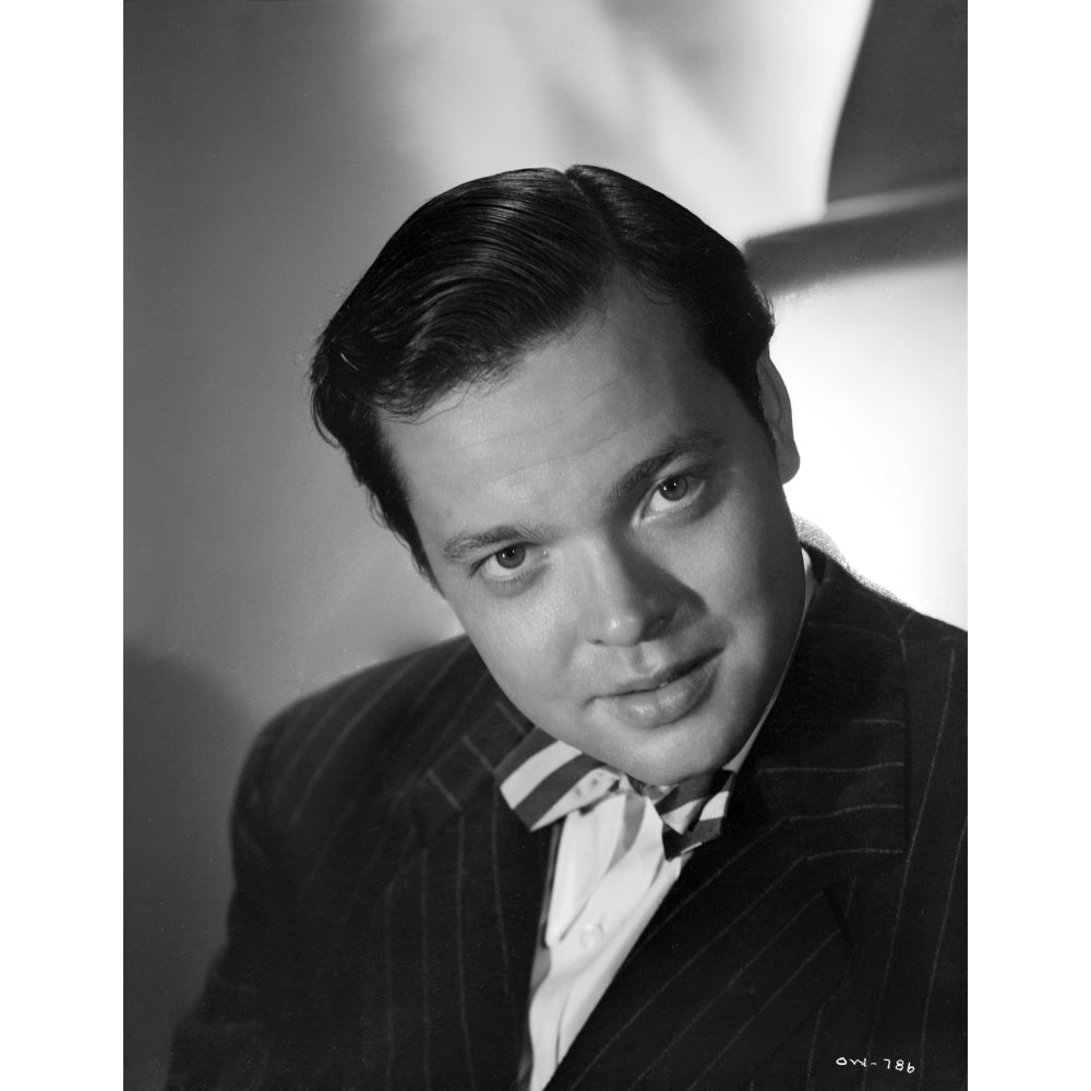 Orson Welles Posed in Black and White Photo Print Image 1