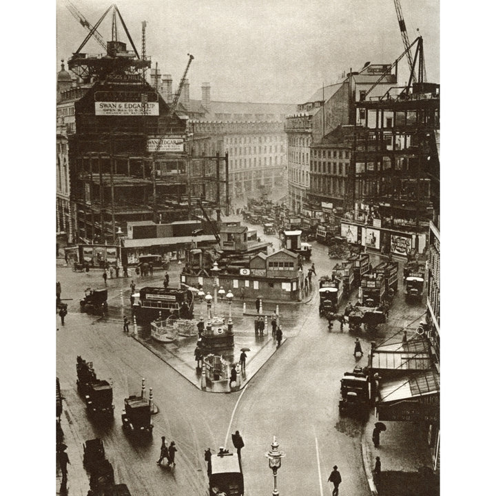 The introduction of the roundabout system in Piccadilly Circus London England in 1926. From The Story of 25 Eventful Image 2