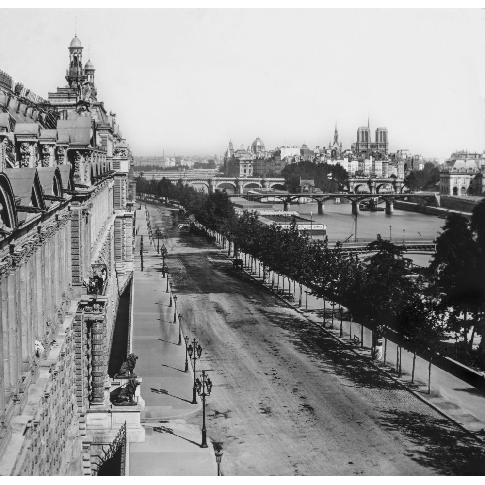 Le Quai Du Louvre by John Short / Design Pics Image 1