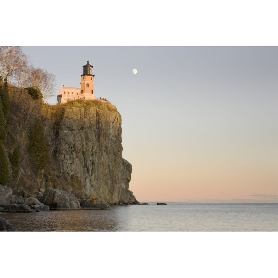 Minnesota United States Of America; Split Rock Lighthouse On The North Shores Of Lake Superior With A Full Moon In The 1 Image 1