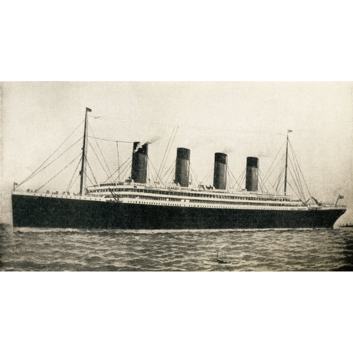 The 46 328 Tons Rms Titanic Of The White Star Line. Poster Print Image 2