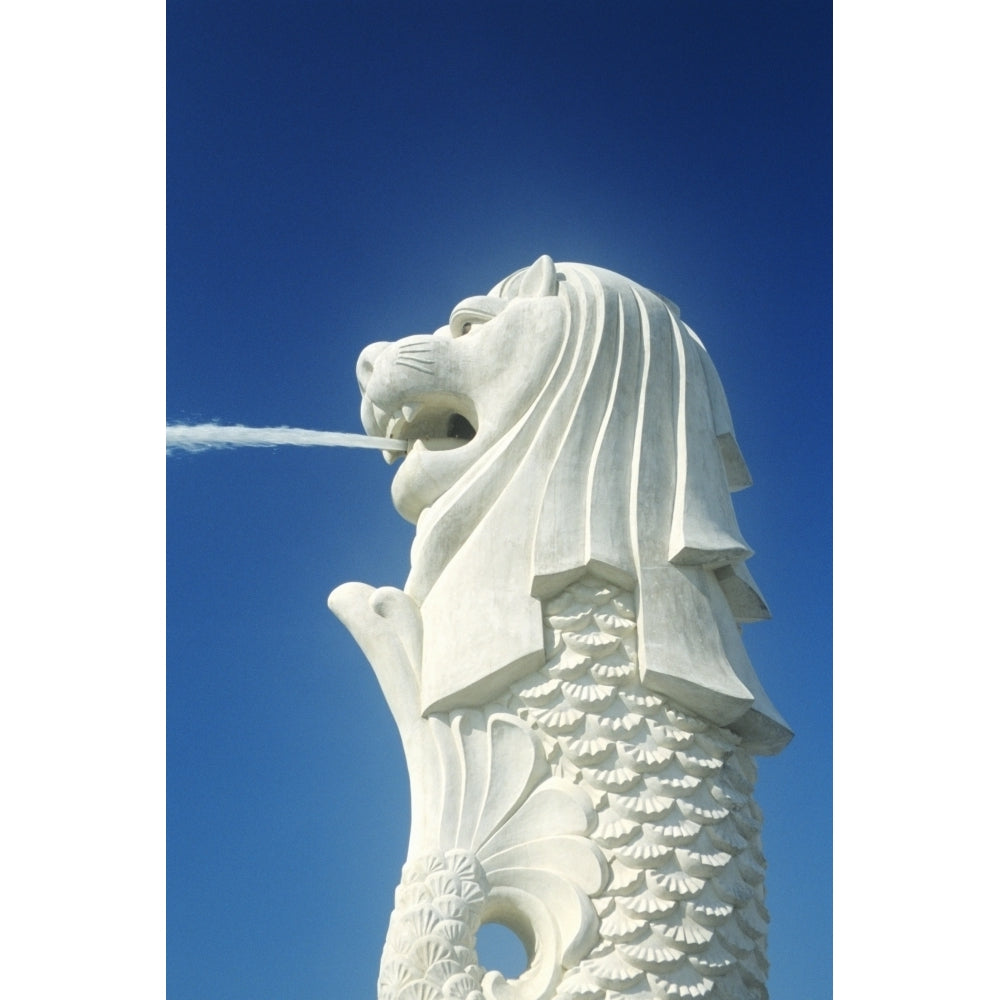 Close up of famous Merlion Fountain ; Singapore Poster Print Image 1