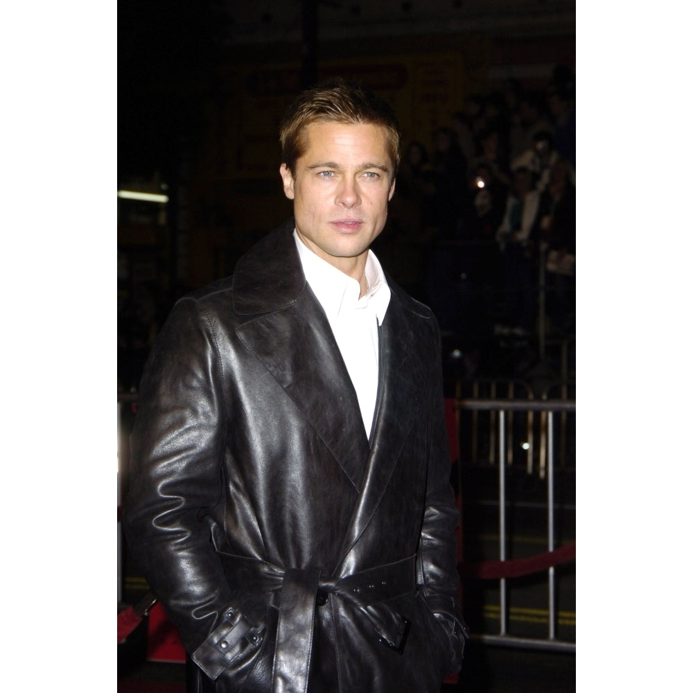 Brad Pitt At The Premiere Of OceanS Twelve In Los Angeles December 8 2004. (Photo By Michael GermanaEverett Image 2