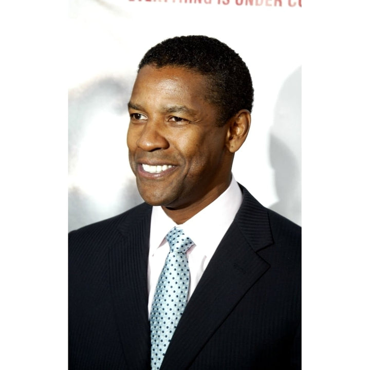 Denzel Washington At The Premiere Of The Manchurian Candidate July 22 2004 In Beverly Hills Ca. (Photo By J. Emilio Image 1