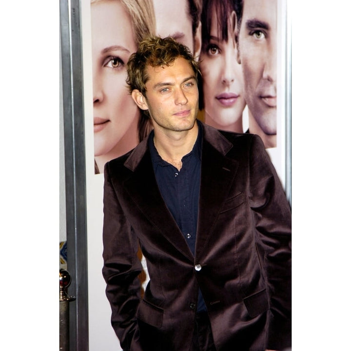 Jude Law At The Premiere Of Closer Los Angeles Ca November 22 2004 In Los Angeles. (Photo Michael Germana Everett Image 1