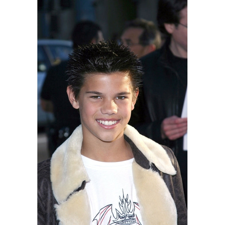 Taylor Lautner At Arrivals For Sahara Premiere GraumanS Chinese Theatre Los Angeles Ca April 04 2005. Photo By Image 1