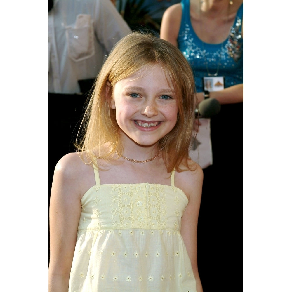 Dakota Fanning At Arrivals For 2005 Mtv Movie Awards The Shrine Auditorium Los Angeles Ca June 04 2005. Photo By Image 2