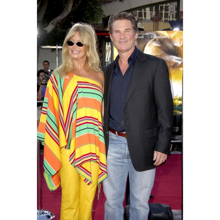 Goldie Hawn Kurt Russell At Arrivals For Premiere Of Dreamer Mann Village Theatre Westwood Ca October 09 2005. Image 1