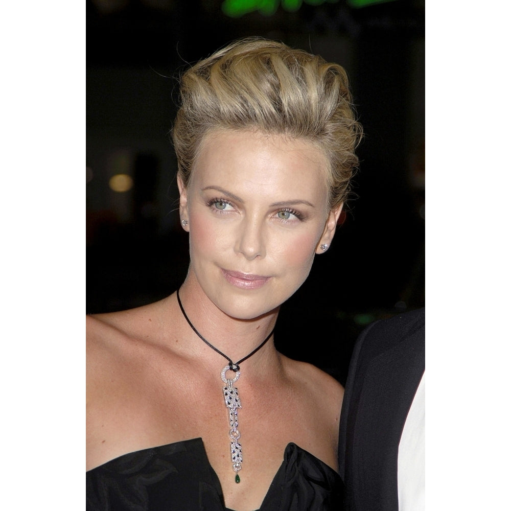 Charlize Theron At Arrivals For North Country Premiere GraumanS Chinese Theatre Los Angeles Ca October 10 2005. Image 1