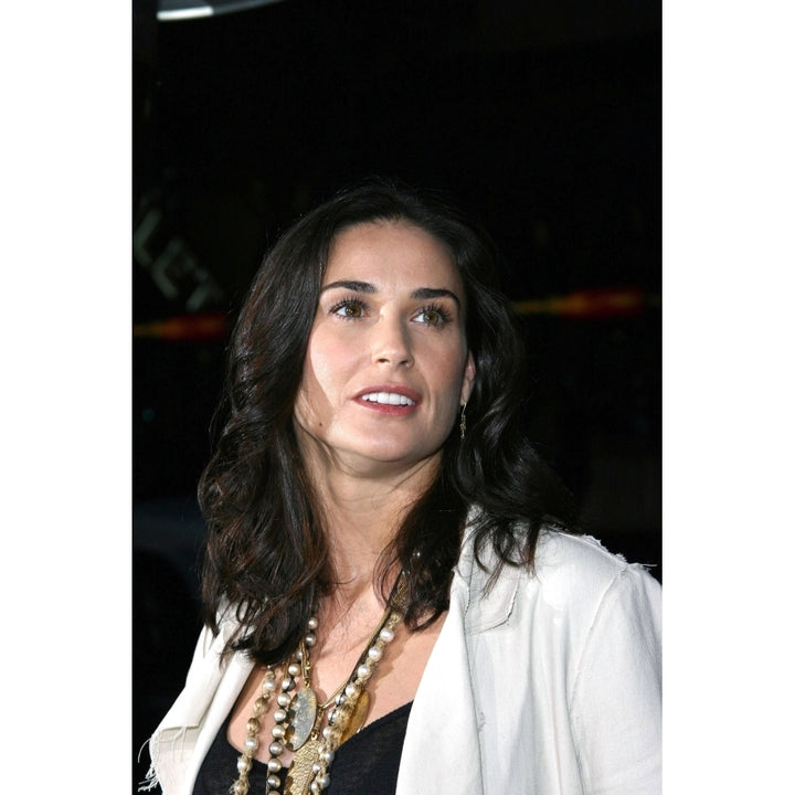 Demi Moore At Arrivals For Guess Who Premiere GraumanS Chinese Theatre Los Angeles Ca Sunday March 13 2005. Photo Image 2