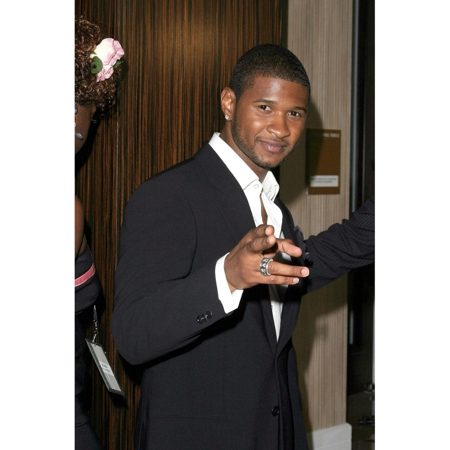 Usher At Arrivals For Ascap Pop Music Awards Beverly Hilton Hotel Los Angeles Ca May 16 2005. Photo By Effie Image 1