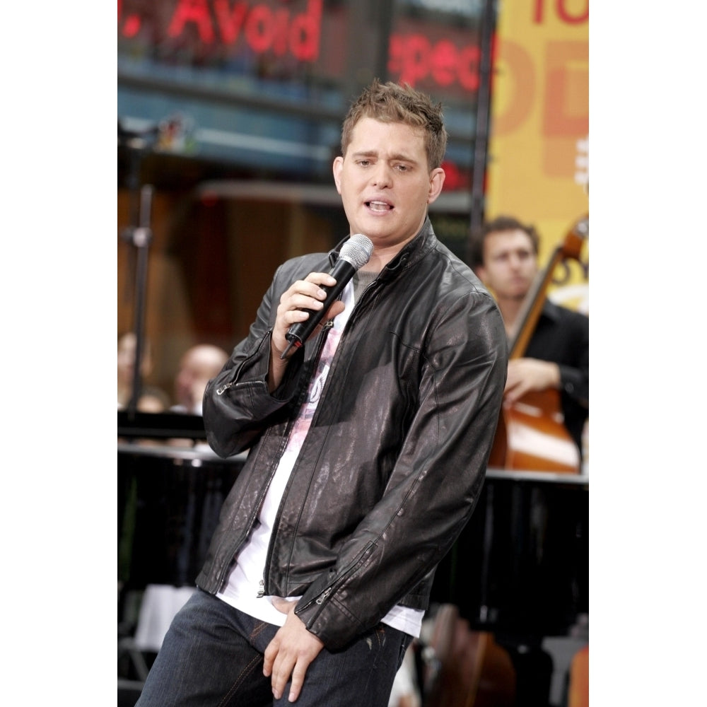 Michael Buble On Stage For Nbc Today Show Concert Rockefeller Center York Ny August 19 2005. Photo By Fernando Image 1