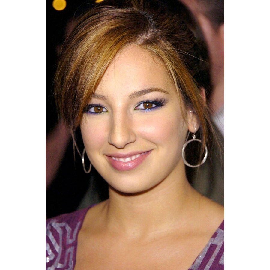 Vanessa Lengies At Arrivals For Waiting Premiere Mann Bruin Theatre In Westwood Los Angeles Ca September 29 2005. Image 1