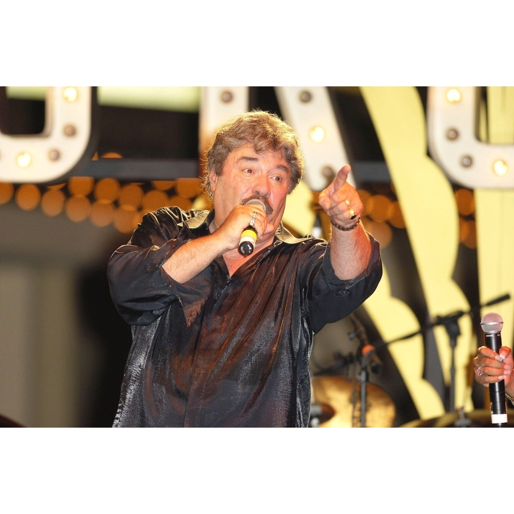 Tony Orlando On Stage For The GroveS Summer Concert Series The Grove Los Angeles Ca Wednesday August 31 2005. Image 2