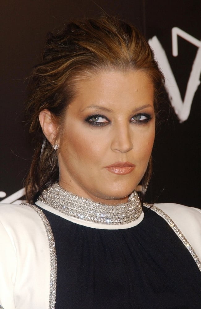 Lisa Marie Presley At Arrivals For Dinner Party For Mac Cosmetics Viva Glam Vi Campaign Cedar Lake Arts Center Image 1