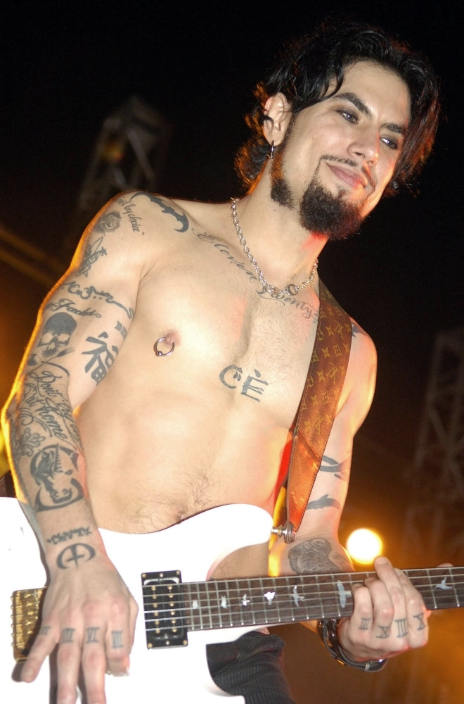 Dave Navarro On Stage For Launch Of The Playstation 3 - Inside Concert Best Buy West Hollywood Los Angeles Ca Image 1