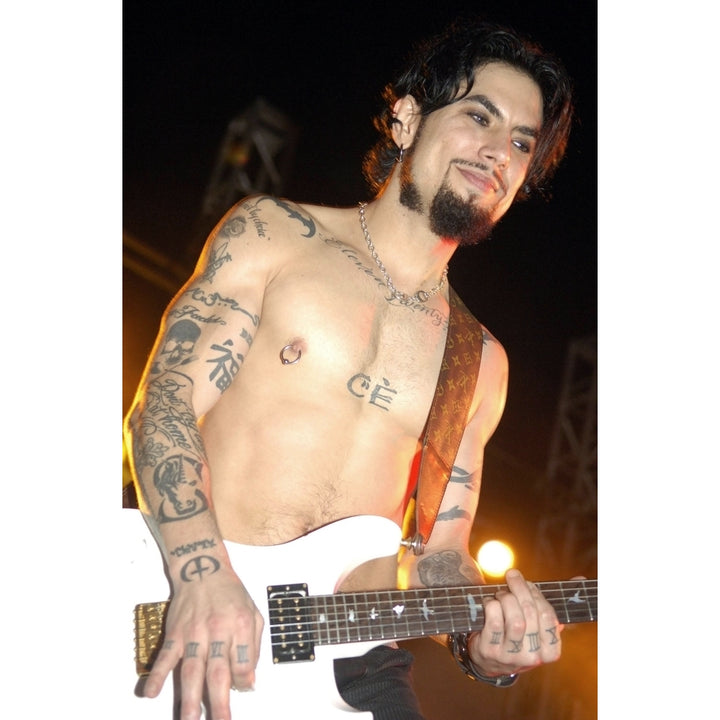 Dave Navarro On Stage For Launch Of The Playstation 3 - Inside Concert Best Buy West Hollywood Los Angeles Ca Image 2