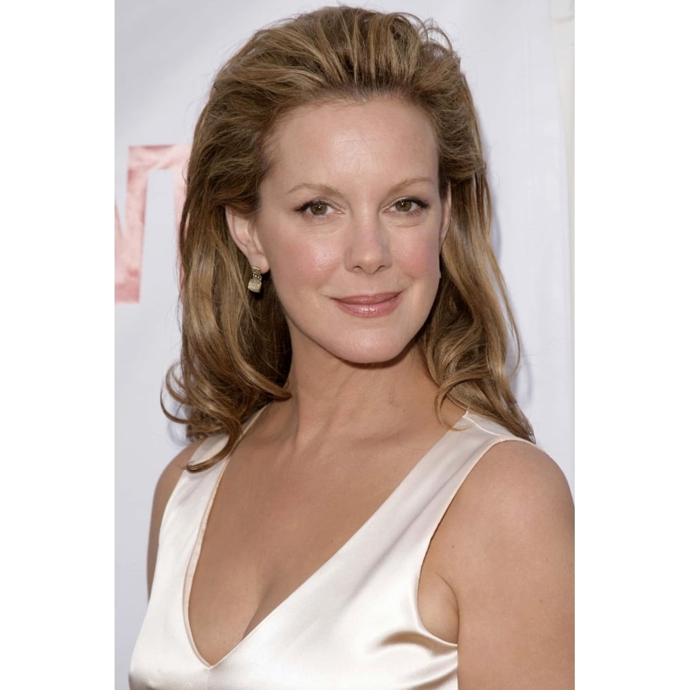 Elizabeth Perkins At Arrivals For Weeds Season Two Premiere The Egyptian Theatre Los Angeles Ca July 19 2006. Photo Image 1