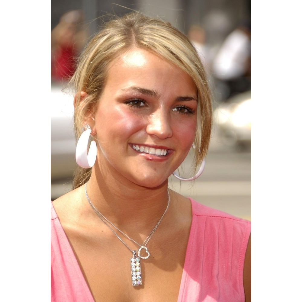 Jamie Lynn Spears At Arrivals For The Barnyard Premiere The Arclight Hollywood Cinema Los Angeles Ca July 29 2006. Image 2