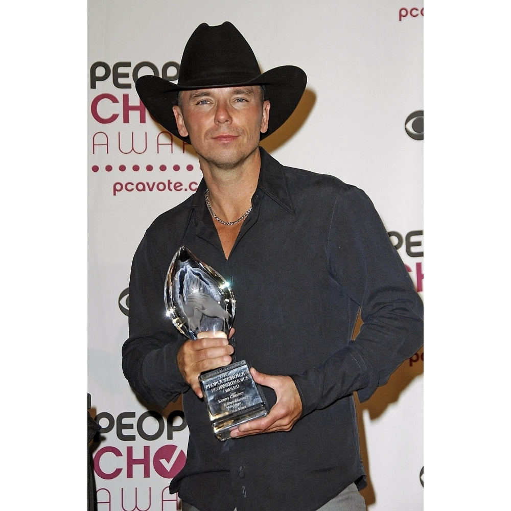 Kenny Chesney In The Press Room For The 33Rd Annual PeopleS Choice Awards - Press Room The Shrine Auditorium Los Image 1