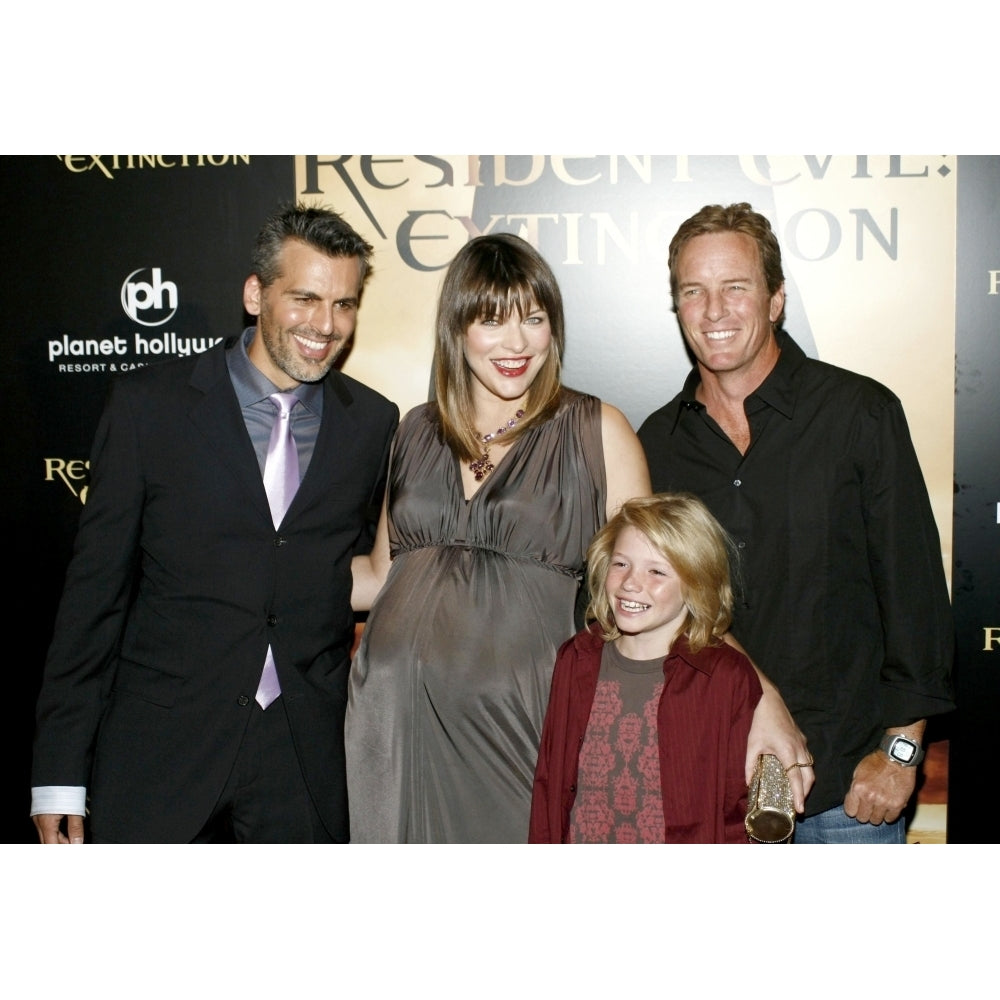 Oded Fehr Milla Jovovich Connor Mccoy Linden Ashby At Arrivals For Resident Evil Extinction Premiere Planet Image 2