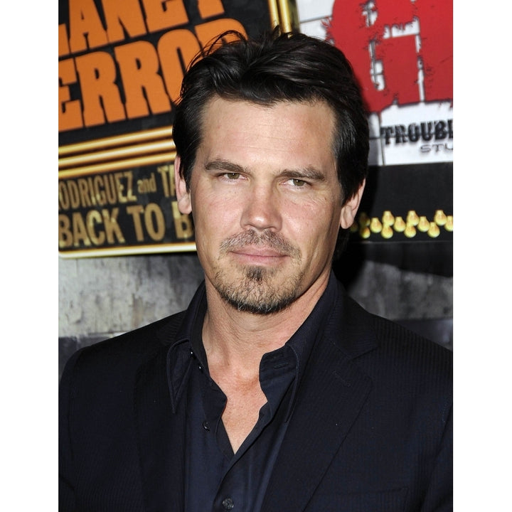 Josh Brolin At Arrivals For Grindhouse Los Angeles Premiere Orpheum Theatre Los Angeles Ca March 26 2007. Photo By Image 2