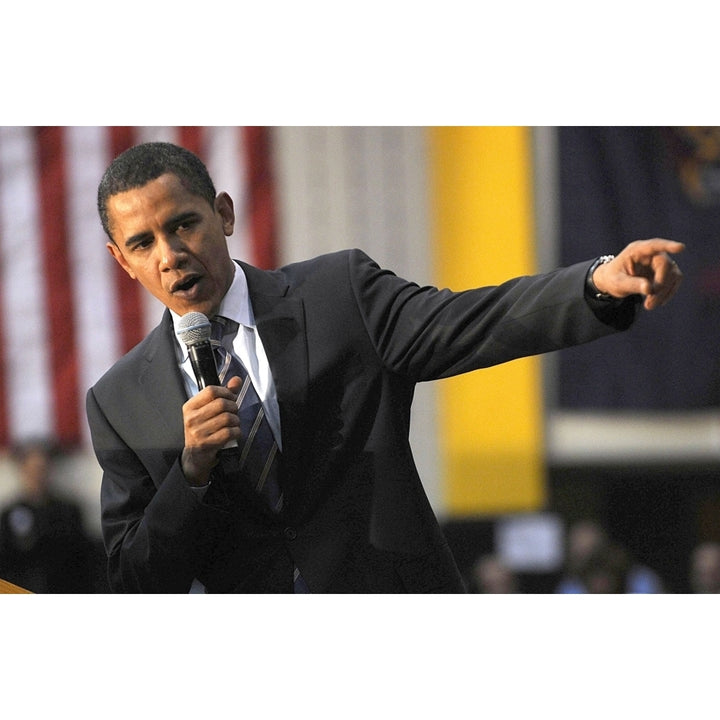 U.S. Democratic Presidential Candidate Illinois Senator Barack Obama At A Public Appearance For Levittown - Image 2