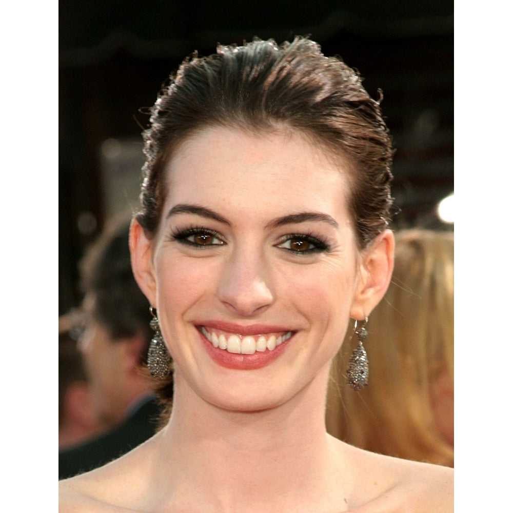 Anne Hathaway At Arrivals For Get Smart Premiere Mann Village Theatre Westwood Ca June 16 2008. Photo By James Image 2