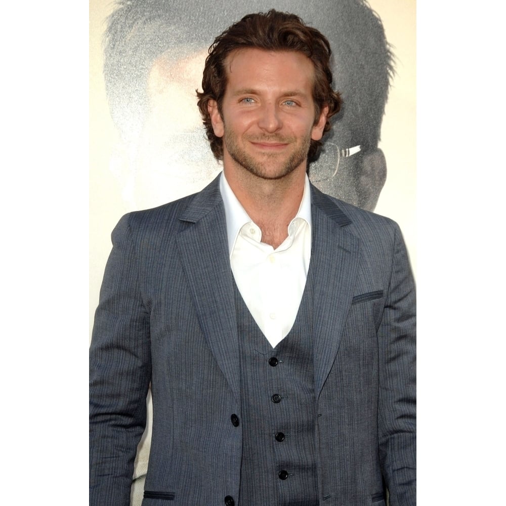 Bradley Cooper At Arrivals For Hangover Premiere GraumanS Chinese Theatre Los Angeles Ca June 2 2009. Photo By Dee Image 1