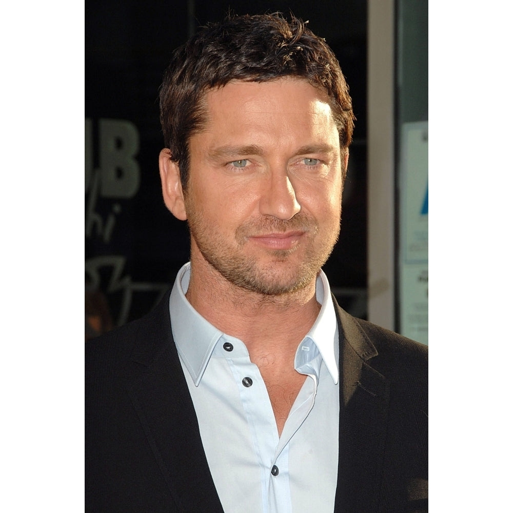 Gerard Butler At Arrivals For The Ugly Truth Premiere Photo Print Image 2