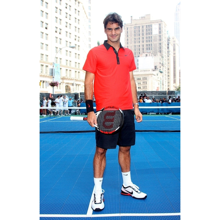 Roger Federer At A Public Appearance For Nike Unveiles 2009 Us Open Looks 23Rd Street And Broadway In Manhattan Image 1