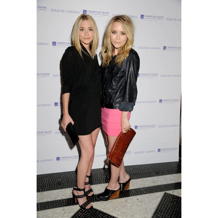 Ashley Olsen Mary Kate Olsen At Arrivals For Women Of Distinction Awards Luncheon To Benefit The KrohnS and Colitis Image 2