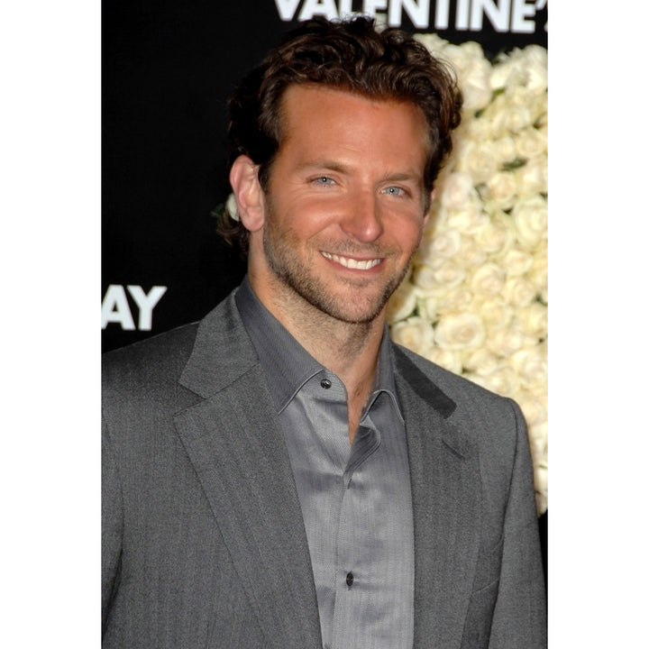 Bradley Cooper At Arrivals For ValentineS Day Premiere GraumanS Chinese Theatre York Ny February 8 2010. Photo Image 1