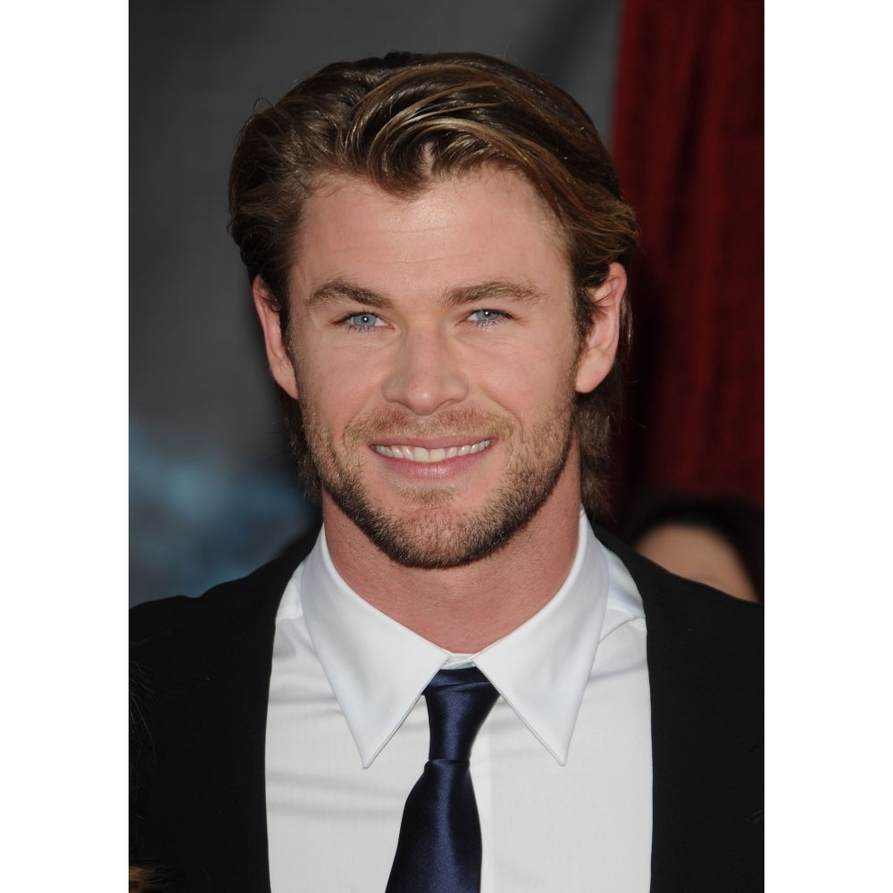 Chris Hemsworth At Arrivals For Thor Premiere El Capitan Theatre Los Angeles Ca May 2 2011. Photo By Dee Image 2