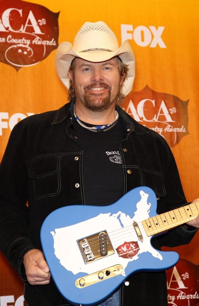 Toby Keith In The Press Room For 2011 American Country Awards - Press Room Mgm Grand Garden Arena Las Vegas Nv Image 1