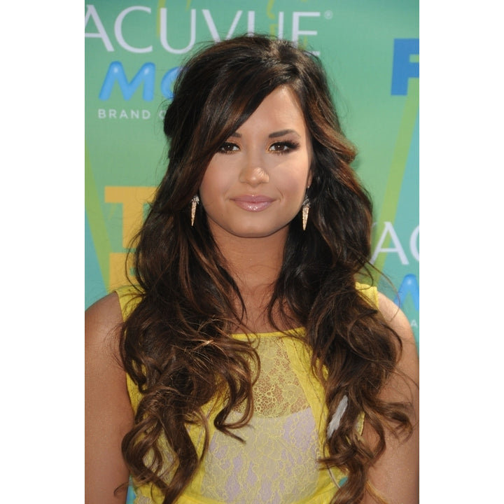 Demi Lovato At Arrivals For 2011 Teen Choice Awards - Arrivals Photo Print Image 2