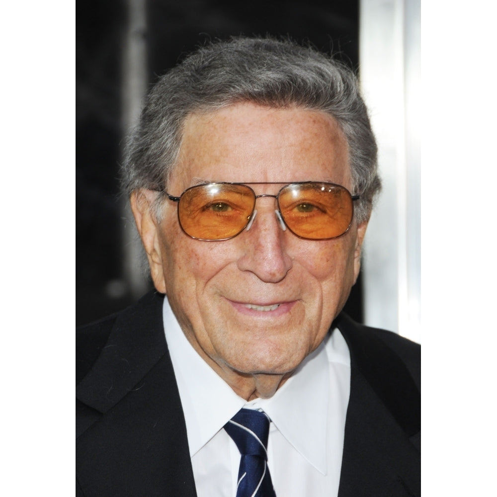 Tony Bennett At Arrivals For Hugo Premiere The Ziegfeld Theatre York Ny November 21 2011. Photo By Desiree Image 2