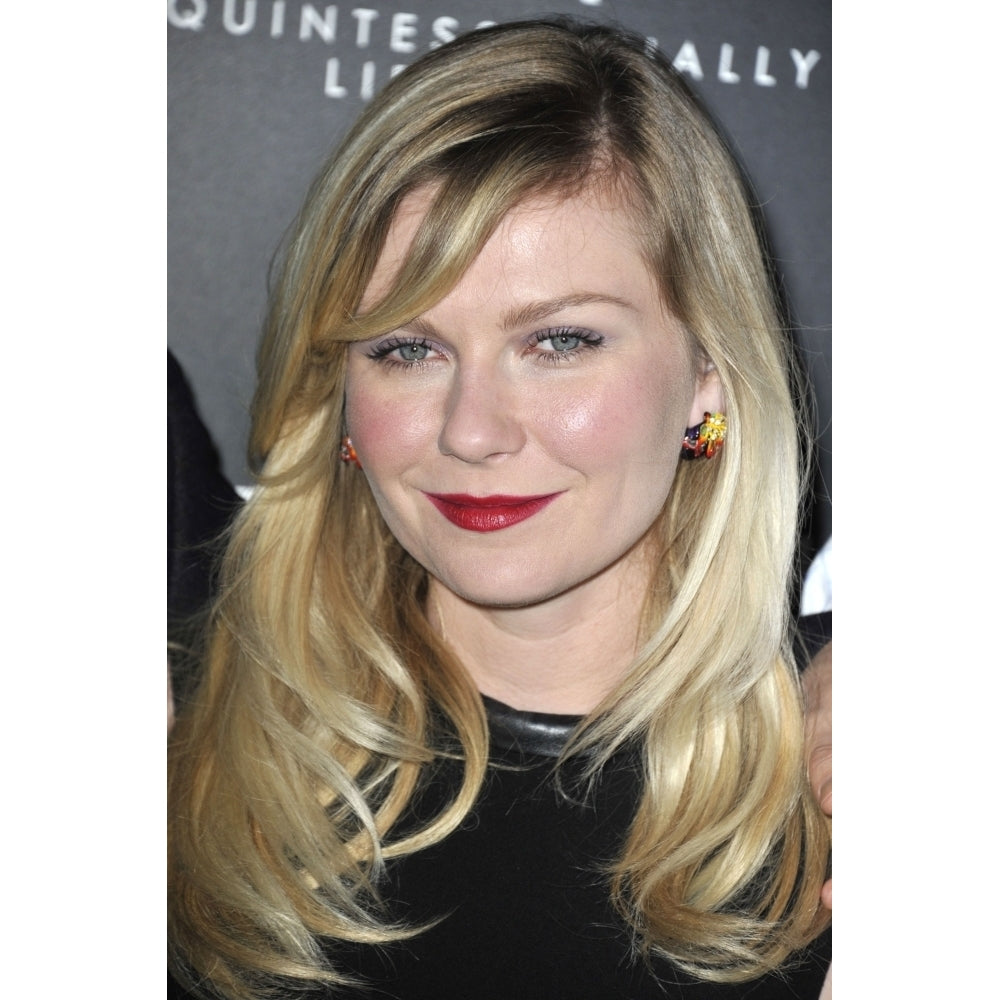 Kirsten Dunst At Arrivals For Upside Down Premiere Photo Print Image 1