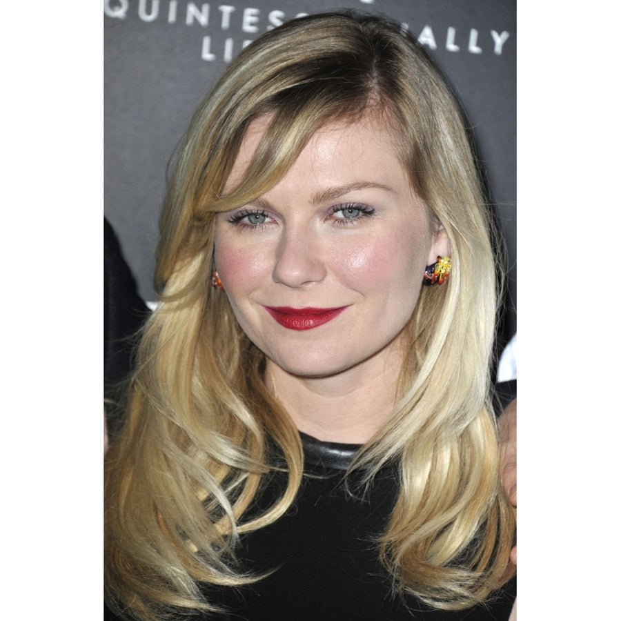 Kirsten Dunst At Arrivals For Upside Down Premiere Photo Print Image 1