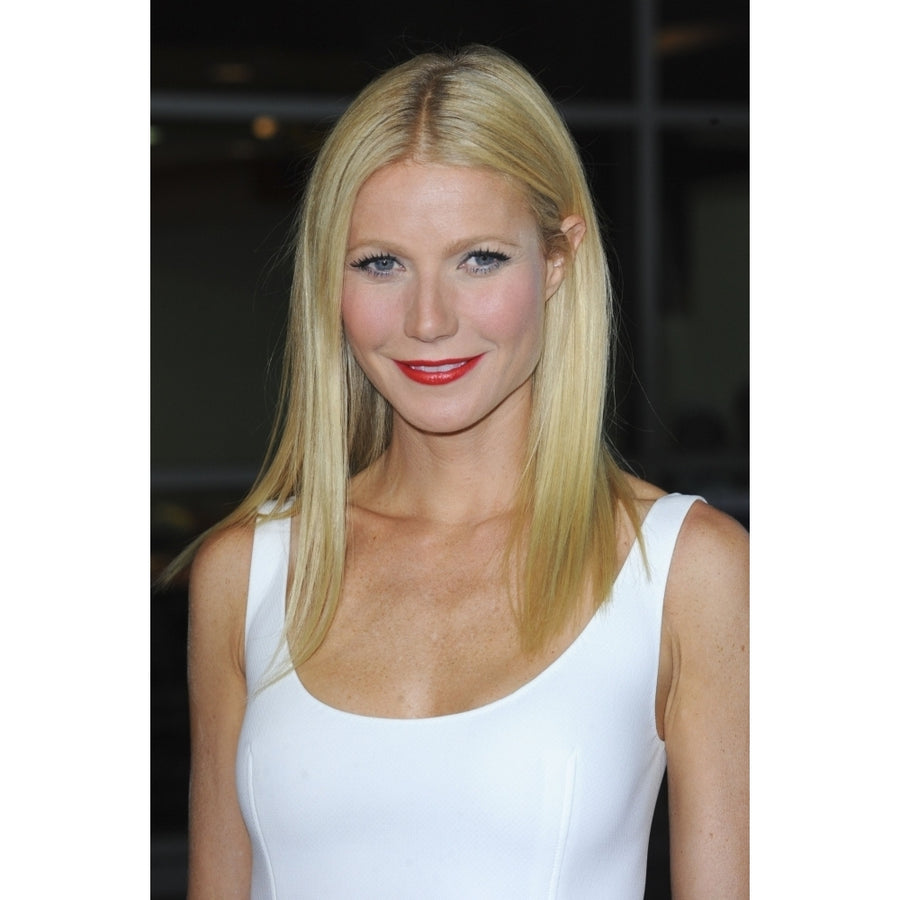 Gwyneth Paltrow At Arrivals For Thanks For Sharing Premiere Photo Print Image 1