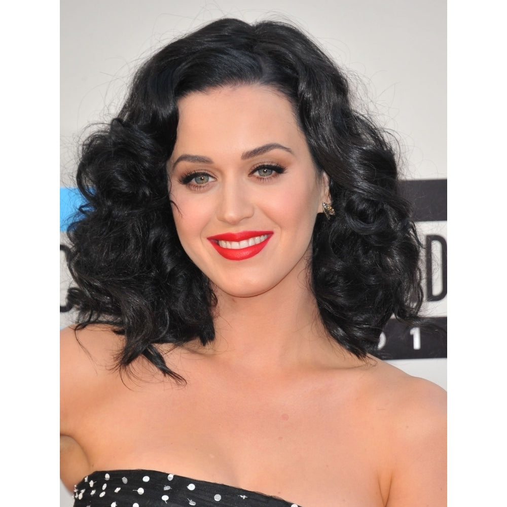 Katy Perry At Arrivals For 2013 American Music Awards - Arrivals Photo Print Image 2