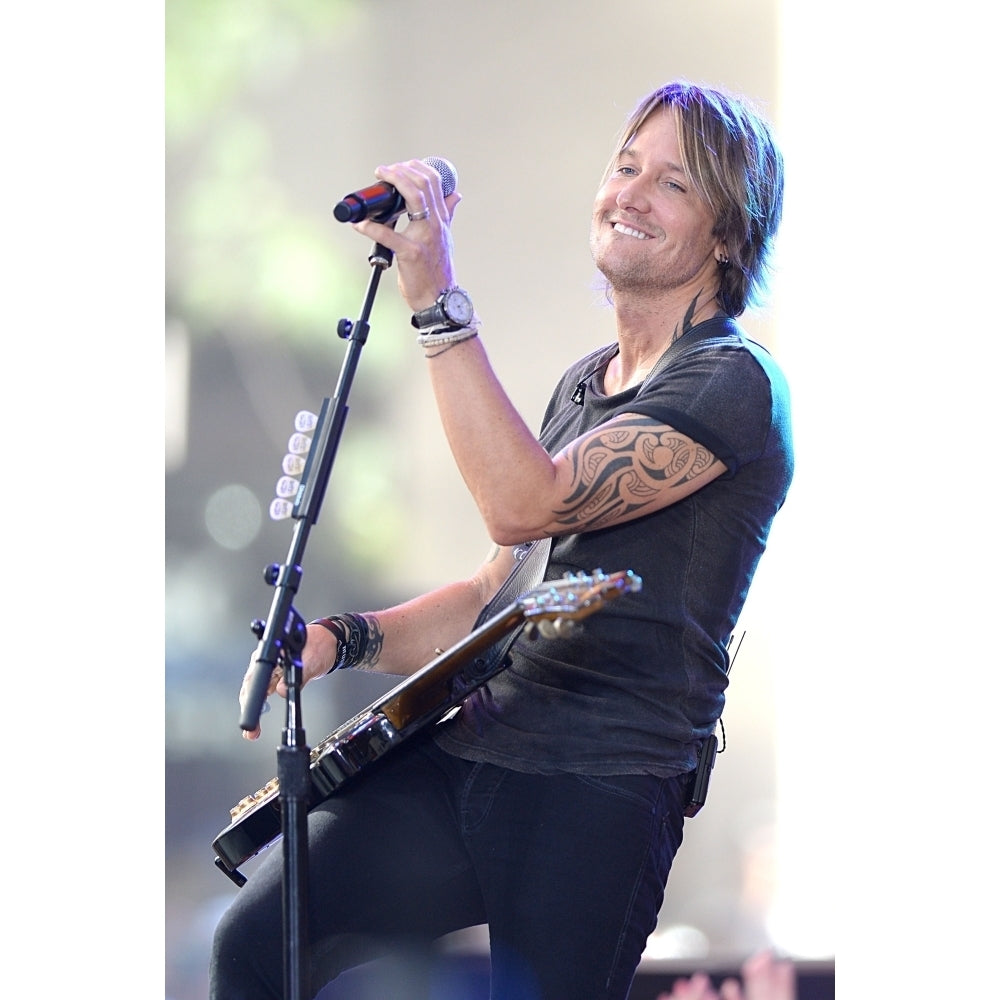 Keith Urban On Stage For Nbc Today Show Concert With Keith Urban Rockefeller Plaza York Ny August 7 2015. Photo Image 2