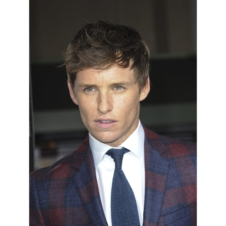 Eddie Redmayne At Arrivals For The Danish Girl Premiere Photo Print Image 1