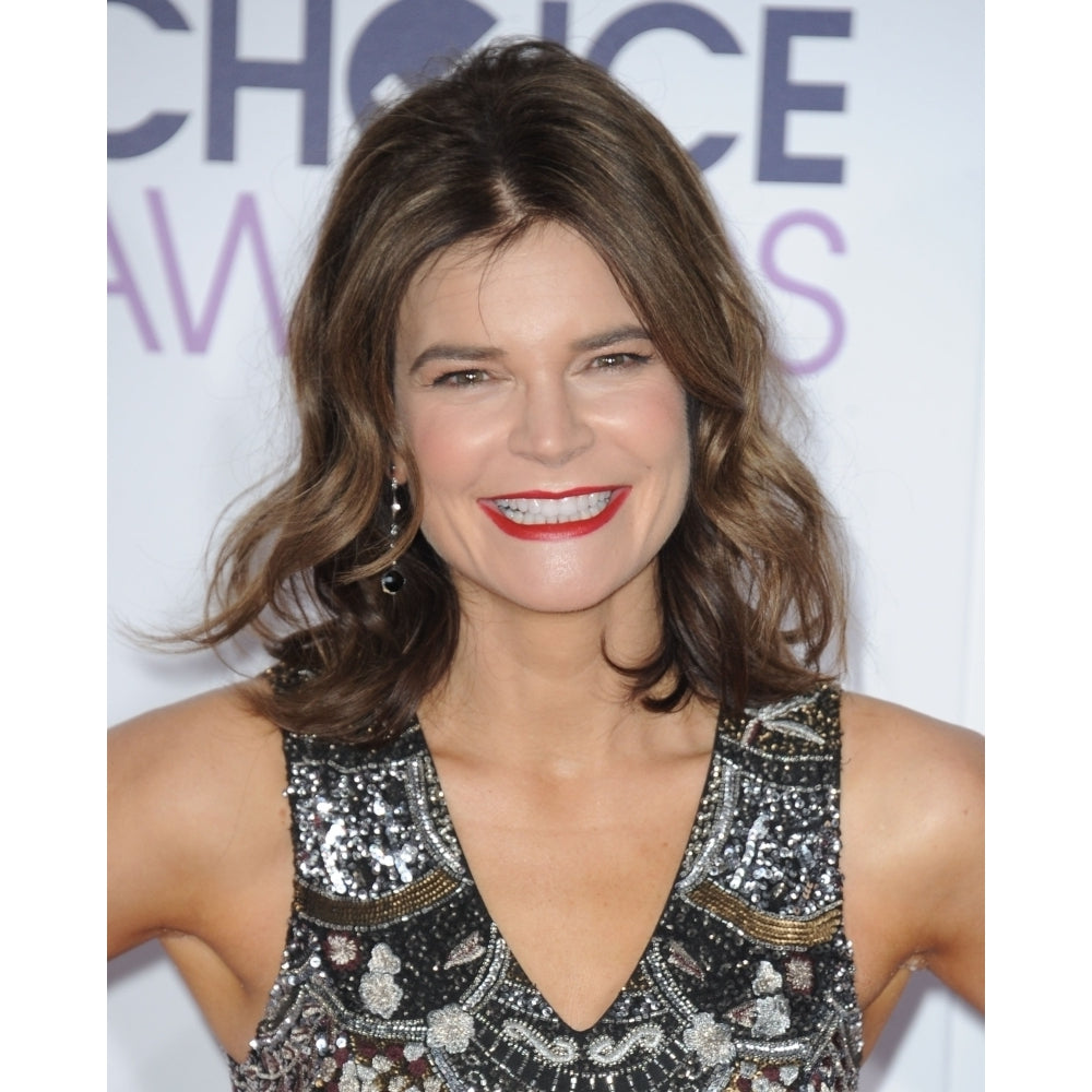 Betsy Brandt At Arrivals For PeopleS Choice Awards 2016 - Arrivals 2 The Microsoft Theater Image 1