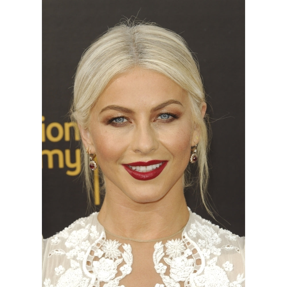 Julianne Hough At Arrivals For 2016 Creative Arts Emmy Awards - Sun Microsoft Theatre Los Angeles Ca September 11 Image 2