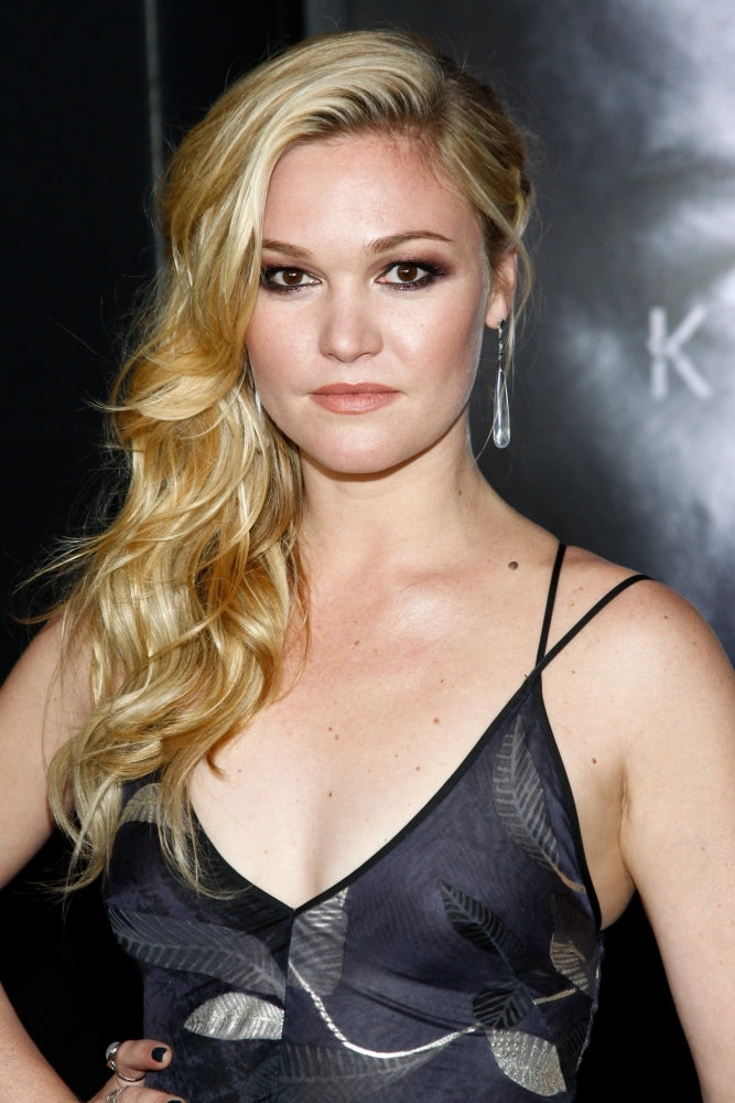 Julia Stiles At Arrivals For Jason Bourne Premiere Caesars Palace Las Vegas Nv July 18 2016. Photo By James Image 1